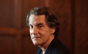 Le chanteur Francis Cabrel.