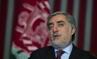 To go with Afghanistan-unrest-politics-election,ADVANCER by Ben SHEPPARD Deux membres de l'équipe de campagne d'Abdullah Abdullah, candidat à l'élection présidentielle afghane, ont été assassinés samedi soir à Hérat (ouest) à la veille du lancement officiel de la campagne électorale, a indiqué le porte-parole du candidat.