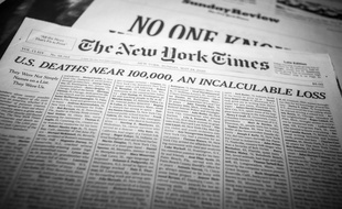 The front page of the New York Times on Sunday, May 24, 2020 prints the names and a short obituary of 1000 of the almost 100,000 U.S. victims of the Covid-19 pandemic.