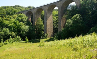 Le viaduc des Fauvettes dans l'Essonne