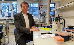 Le docteur V'yacheslav Lehen'kyi, met au point un traitement ciblé du cancer de la prostate.