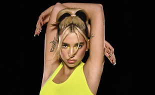 La chanteuse Dua Lipa.
