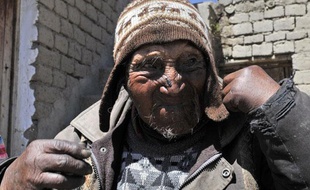 Le Bolivien Carmelo Flores Laura est le doyen de l'humanité.