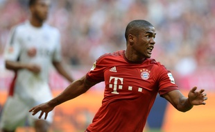 Douglas Costa lors de Bayern Munich-Bayer Leverkusen le 29 août 2015.