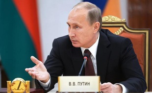 Le président russe Vladimir Poutine, le 10 octobre 2014 à Minsk