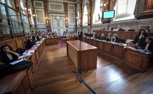L'assemblee de la salle de la cour des assises de Pau Proces du directeur et de trois employes de l'abattoir municipal de Mauleon, en 2018.