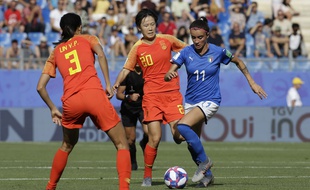 L'Italie mène mais la Chine pousse