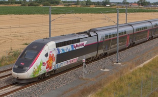 La LGV Sud Europe Atlantique est une ligne a grande vitesse française mesurant 302 km ainsi que 38 km de nouveaux raccordements. Sa mise en service est prévue le 2 juillet 2017.