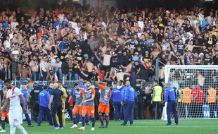 Montpellier Nîmes : Des CRS sont intervenus devant les tribunes des Ultras de Montpellier