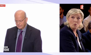 Marine Le Pen surprise en découvrant l'entrée de Patrick Buisson sur le plateau de