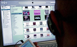 La Commission a adressé à Apple et à plusieurs maisons de disques une communication de griefs.