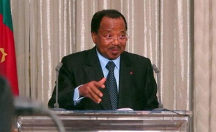 Le président camerounais Paul Biya, le 19 avril 2013 au palais présidentiel à Yaoundé