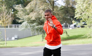 Kylian Mbappé à son arrivée à Clairefontaine