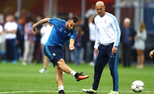 Jesé et Zinédine Zidane.