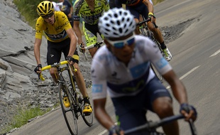 Nairo Quintana devant Chris Froome, le 24 juillet 2015, sur le Tour de France.