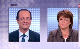 François Hollande et Martine Aubry lors du débat des primaires socialistes, le 12 octobre 2011, sur France 2.
