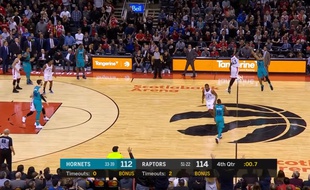 Le shoot de la gagne de Lamb contre Toronto.