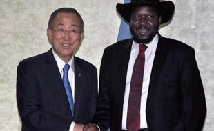 Ban Ki-moon et Salva Kiir le 6 mai 2014 à Juba