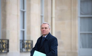 L'exécutif a promis lundi un texte sur la moralisation de la vie politique le 24 avril, mais, six jours après les aveux dévastateurs de Jérôme Cahuzac, une rumeur visant Laurent Fabius et relayée par la presse a encore dégradé un climat délétère.