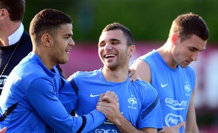 Hatem ben Arfa et Marvin Martin lors d'un entraînement de l'équipe de France, le 16 juin 2012 à Kirsha.