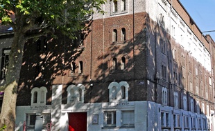 Le bâtiment où se trouve la Malterie à Lille.