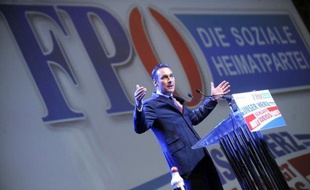 Le Parquet d'Innsbruck (ouest de l'Autriche) a ouvert une enquête contre le parti d'extrême droite FPÖ, pour "incitation à la haine", en raison d'une affiche au caractère anti-marocain placardée pour les élections municipales qui doivent avoir lieu le 15 avril à Innsbruck.