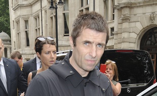 Le chanteur Liam Gallagher à sa sortie de l'hôtel Corinthia à Londres,.