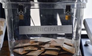 Une urne pour les élections municipales. (illustration)