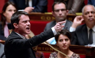 Le ministre de l'Intérieur Manuel Valls a estimé mardi à l'Assemblée nationale que les débordements qui ont eu lieu lors de la manifestation contre le mariage homo dimanche étaient "prémédités".