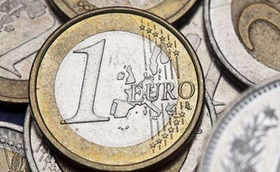 Des pièces de monnaie en euro.