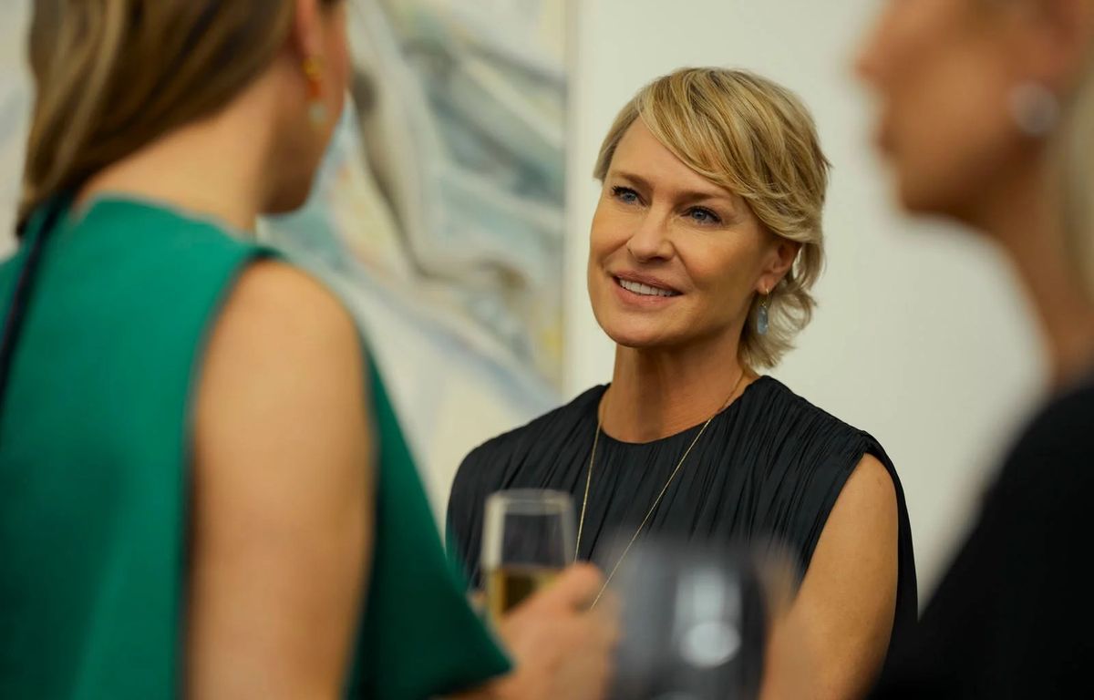 Robin Wright excelle en mère paranoïaque et surprotectrice dans « The Girlfriend »