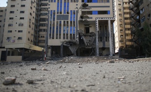 Le siège du Hamas, à Gaza, frappé par Israël, le 16 juillet 2014.