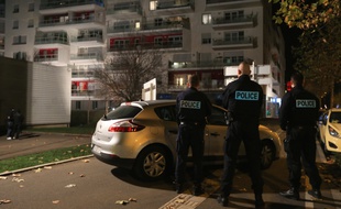 Strasbourg, le 16 novembre 2015. Le Raid et la BRI sont intervenus dans un immeuble, de Strasbourg dans le quartier de Neudorf. Le terroriste Abdeslam Salah y aurait été aperçu. Il s'agissait d'une fausse piste.