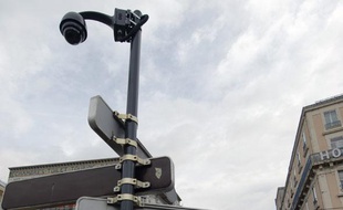 Une caméra de videosurveillance dans les rues de Grenoble (illustration.