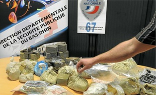 La drogue saisie aurait une valeur de 300 000 à 400 000 € à la revente.