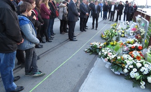 Lundi 26 octobre, hommage à Florian Prou, tué au cours d'une bagarre, dimanche 18 octobre au Hangar à Bananes à Nantes.