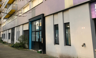 Le jeune Abdelghani Sidali a été tué devant l'entrée du 12 rue Edmond-Bertreux, quartier Dervallières à Nantes.