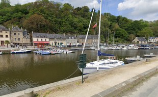 Le corps sans vie d'un homme a été repêché dans la nuit de lundi à mardi dans le port de Dinan.