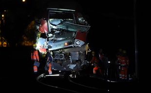 Le TER accidenté à Saint-Aunes, près de Montpellier, dans l'Hérault, le 17 août 2016.