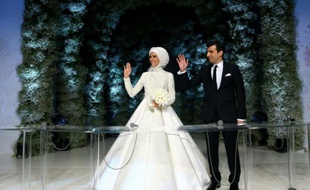 La fille cadette du président turc Recep Tayyip Erdogan, Sümeyye, se marie avec Selçuk Bayraktar, dont l'entreprise fabrique des drones à Istanbul, le 14 mai 2016