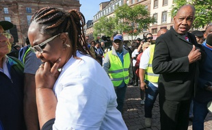 Les parents de Naomi Musenga lors de la marche blanche organisée à Strasbourg en mai. Illustration