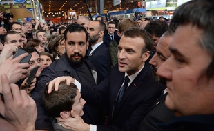 Alexandre Benalla au côté (à gauche) d’Emmanuel Macron au Salon de l'agriculture