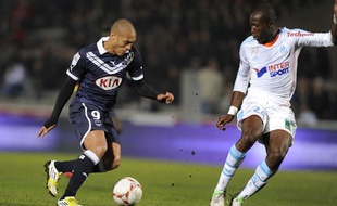 Le Bordelais Yoan Gouffran face au Marseillais Rod Fanni, le 18 novembre 2012, à Chaban-Delmas.