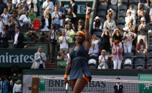 L'Américaine Serena Williams célèbre sa qualification pour la finale de Roland-Garros, le 6 juin 2013.