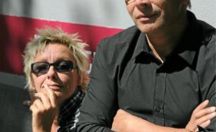 Lalie Walker et Francis Mizio, un couple d'écrivains, portent le projet.