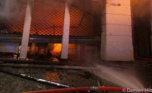 Un incendie place Félix Barret.