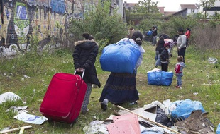 La police a procédé à l'évacuation d'un camp de roms à Montreuil en mai 2013.