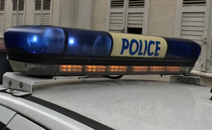 Voiture de police au centre de Lille en avril 2017