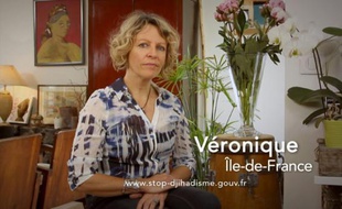 Capture d'écran du spot télévisé dans lesquels quatre familles témoignent pour sensibiliser l'opinion sur le départ de jeunes Français partis faire le jihad en Syrie