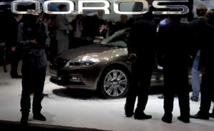 Séduire les automobilistes européens pour mieux vendre des voitures en Chine, c'est le pari lancé par le constructeur chinois Qoros présent au salon automobile de Genève.